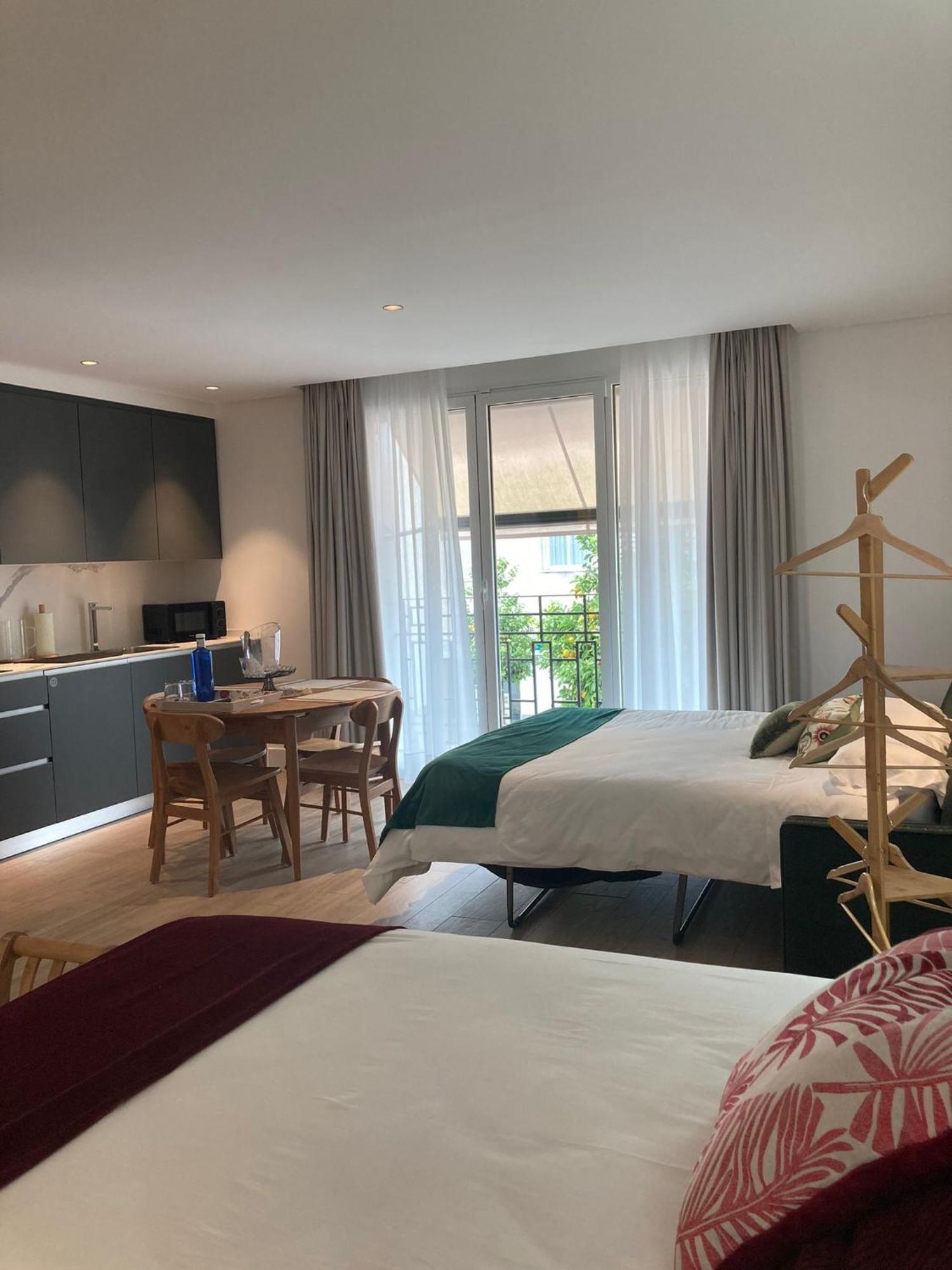 Apartamentos Turisticos La Plaza ชิปปีโอนา ภายนอก รูปภาพ