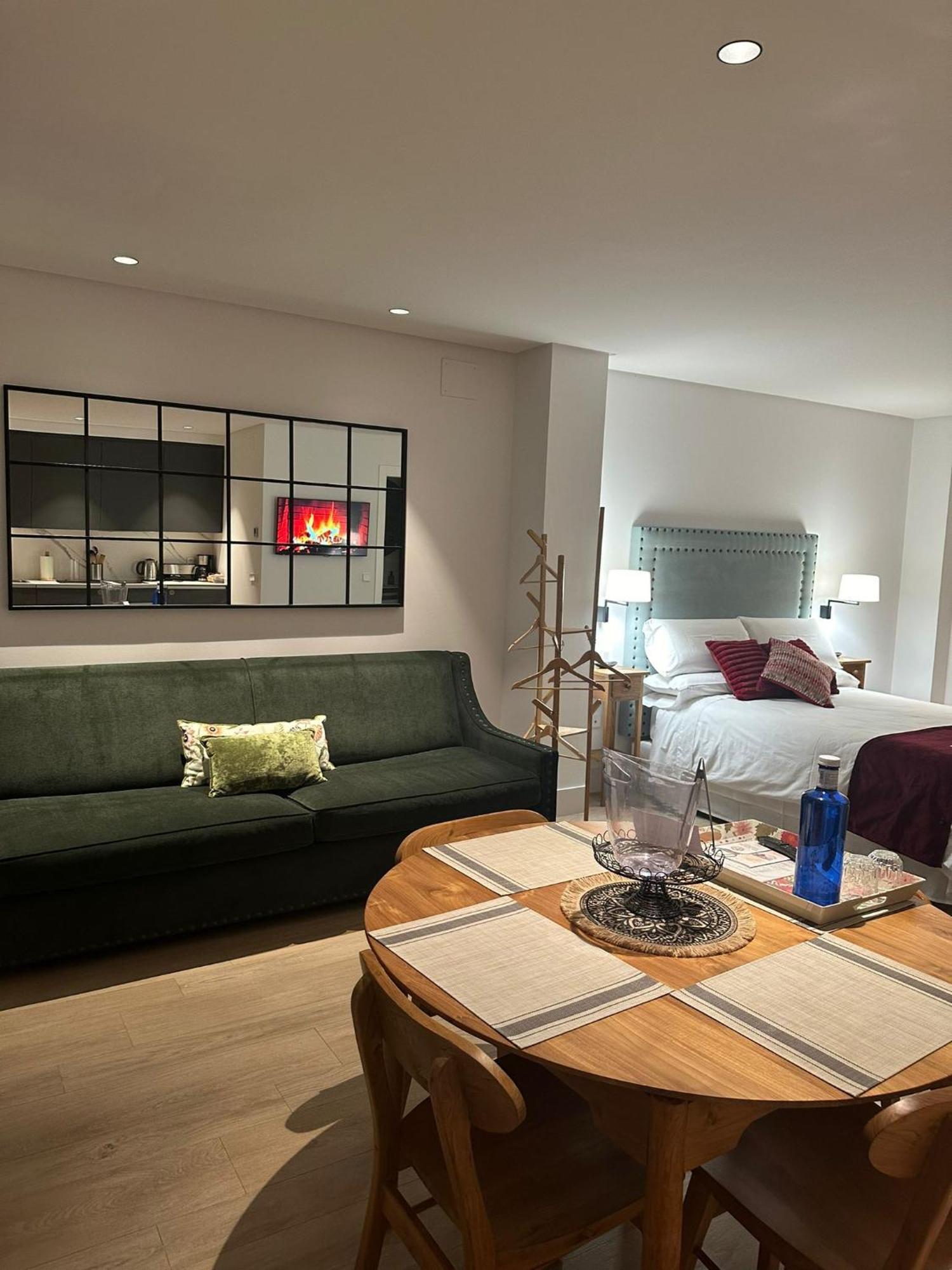 Apartamentos Turisticos La Plaza ชิปปีโอนา ภายนอก รูปภาพ